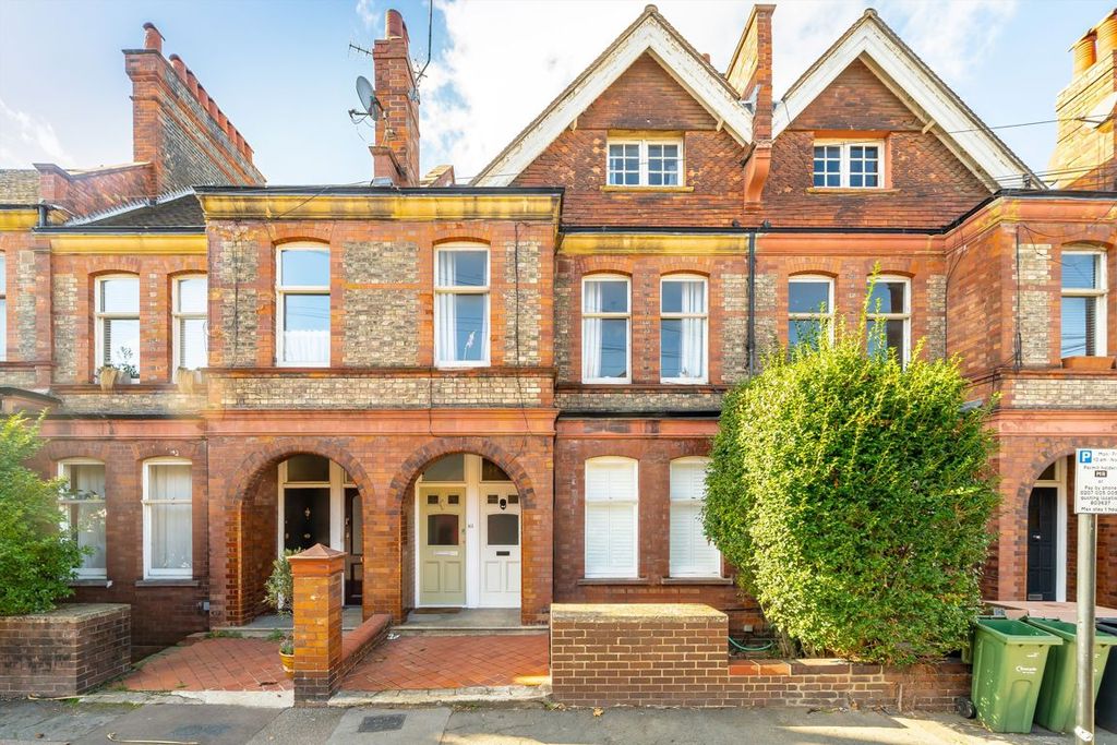 Property photo 1 of 7