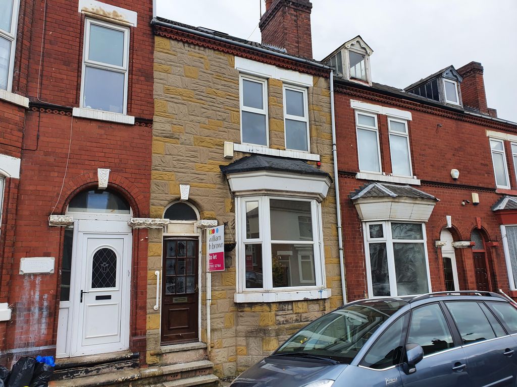 Property photo 1 of 11 Front