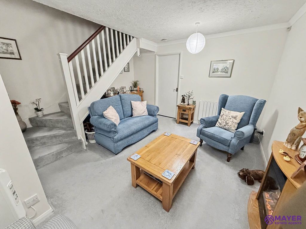 Property photo 3 of 15