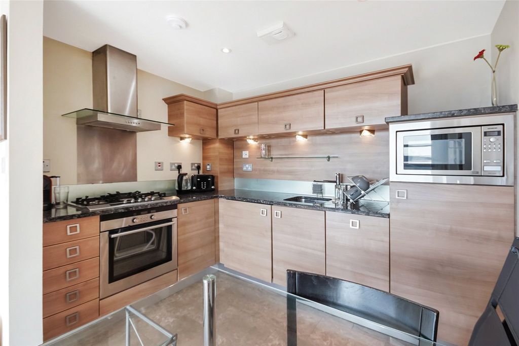 Property photo 2 of 18 Picture No. 09