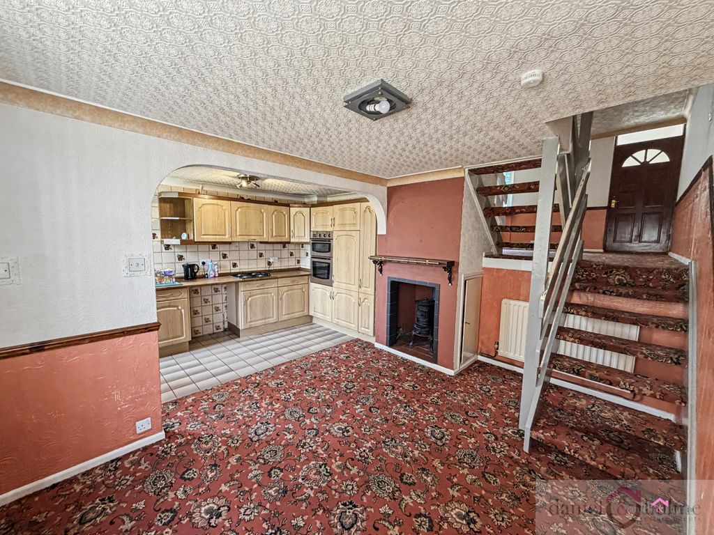 Property photo 2 of 18 Img_0109