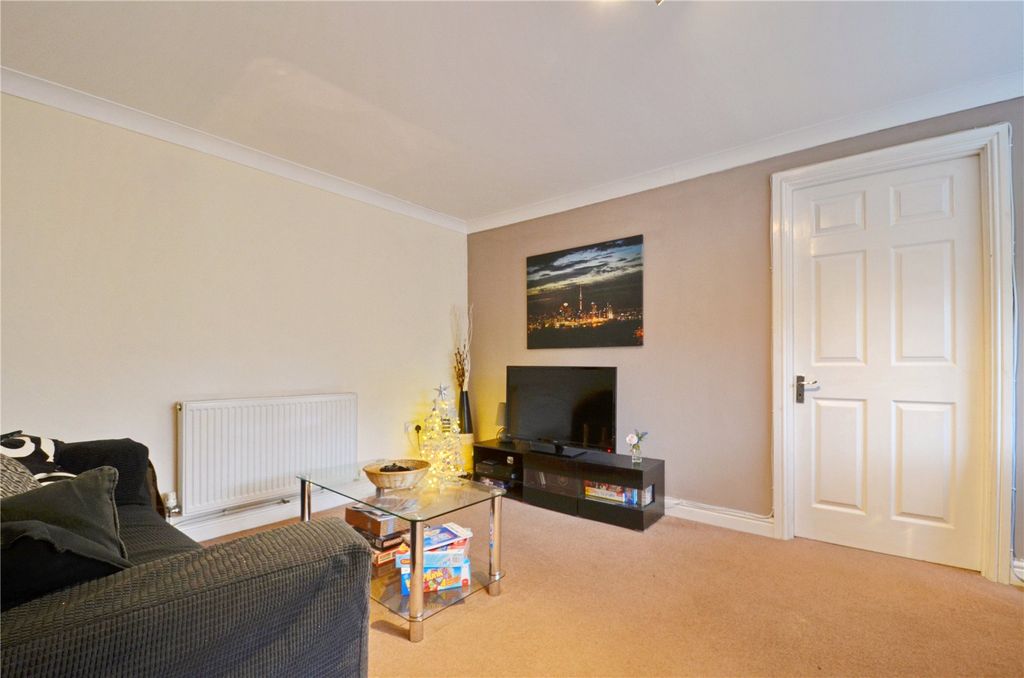 Property photo 3 of 9 Picture No. 04