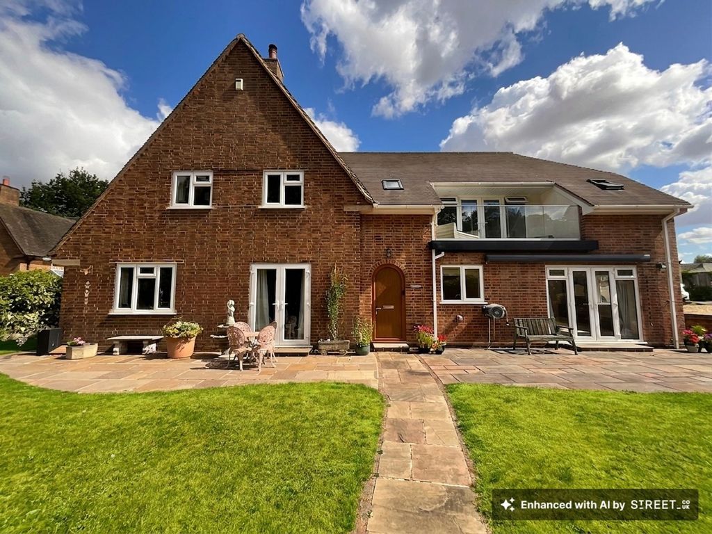 Property photo 3 of 50