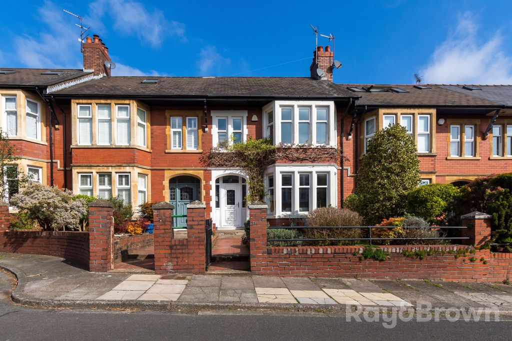 Property photo 1 of 58