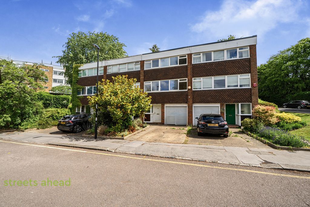 Property photo 1 of 18 A8Bbd314-45A9-46d...