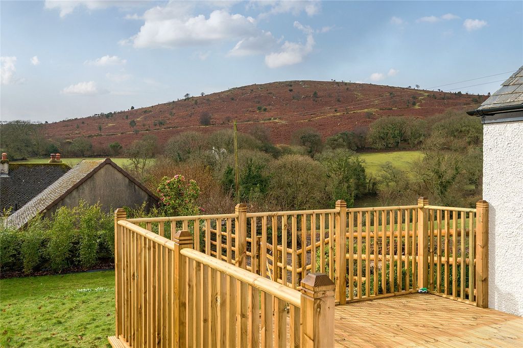 Property photo 3 of 17 Rear Decking