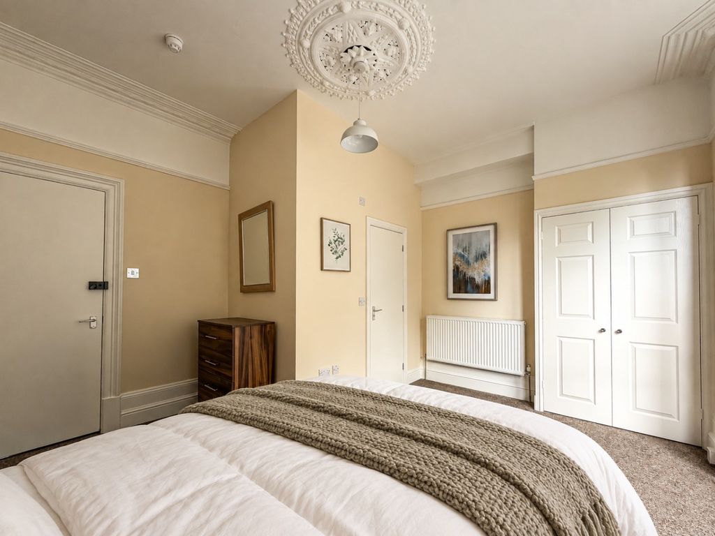 Property photo 3 of 8 5520642