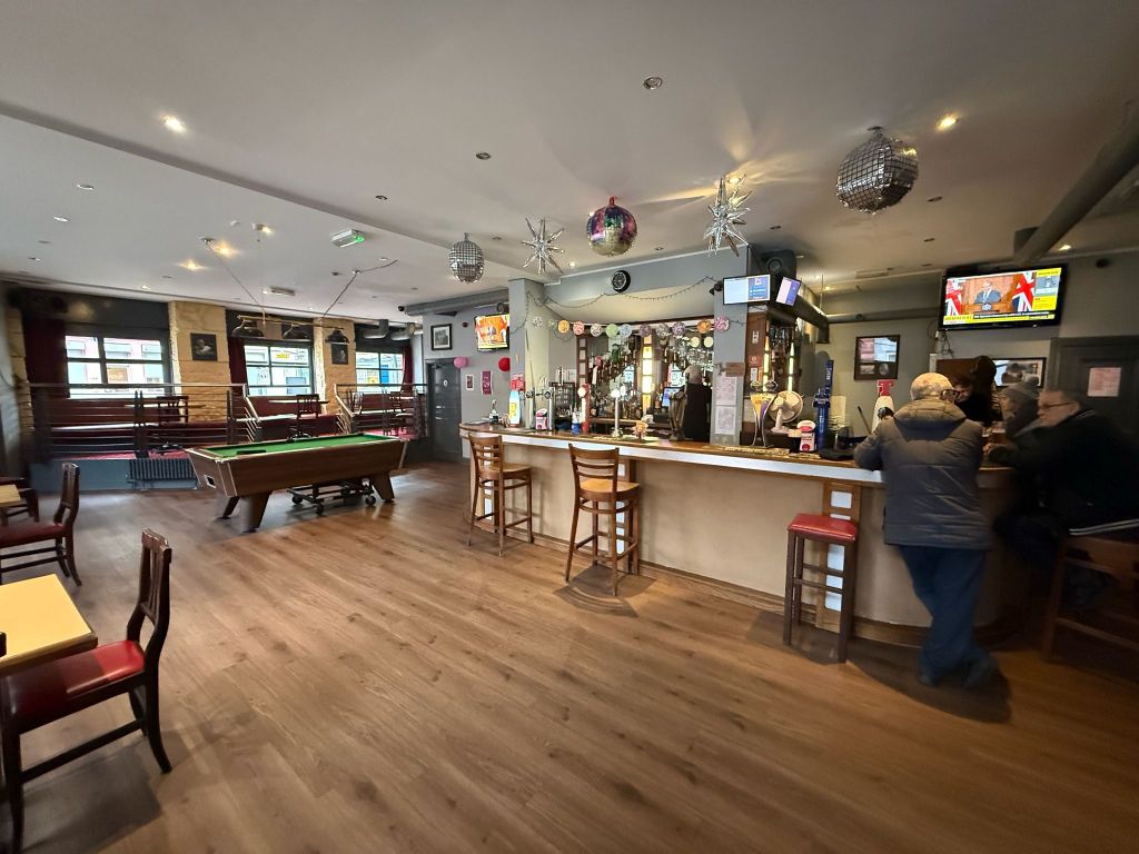 Property photo 2 of 8