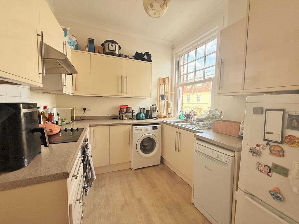 Property photo 3 of 14 3