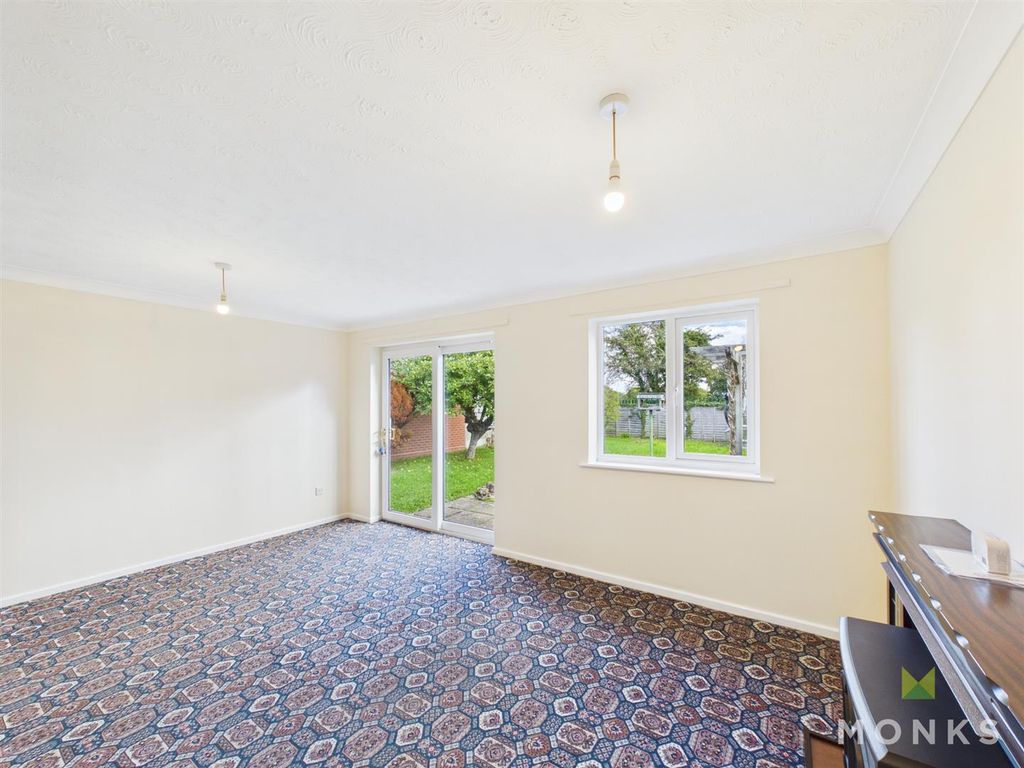 Property photo 3 of 19 Cam05160G0-Pr0117-Still010.Jpg