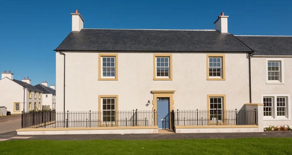 Property photo 2 of 6