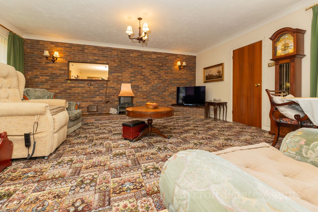 Property photo 3 of 16