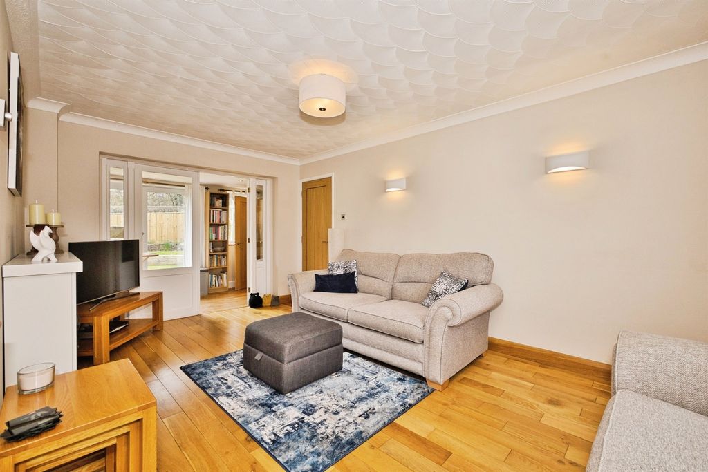 Property photo 3 of 21