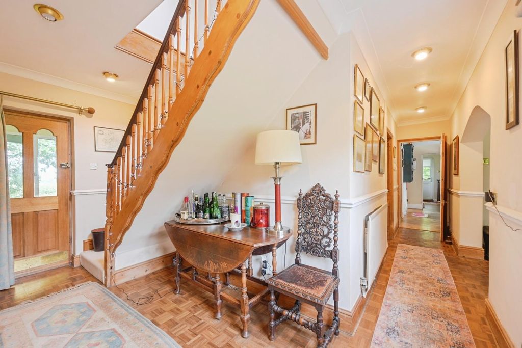 Property photo 3 of 46 Thelaurels-14.Jpg