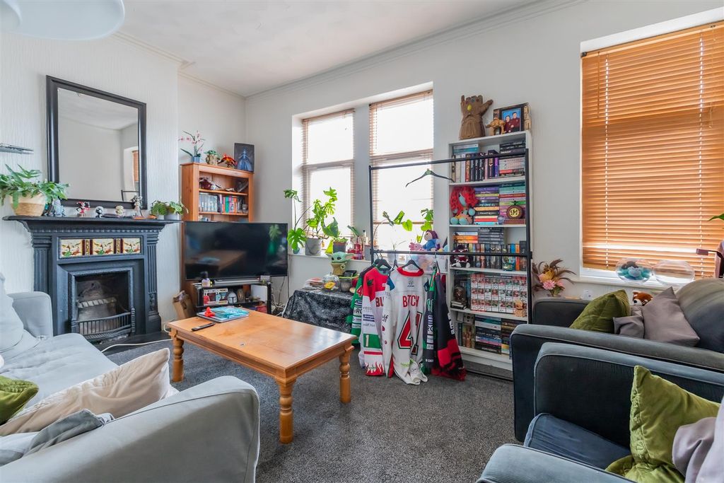 Property photo 3 of 12 77B (6 Of 11).Jpg
