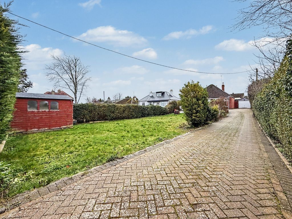 Property photo 3 of 15 Img3877