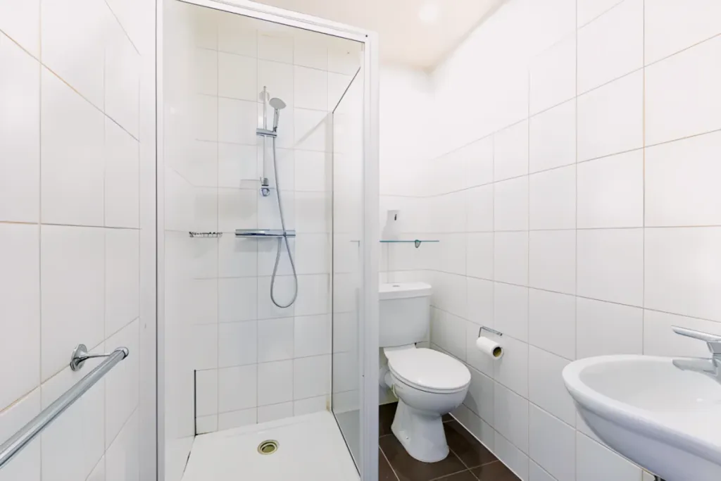 Property photo 3 of 49