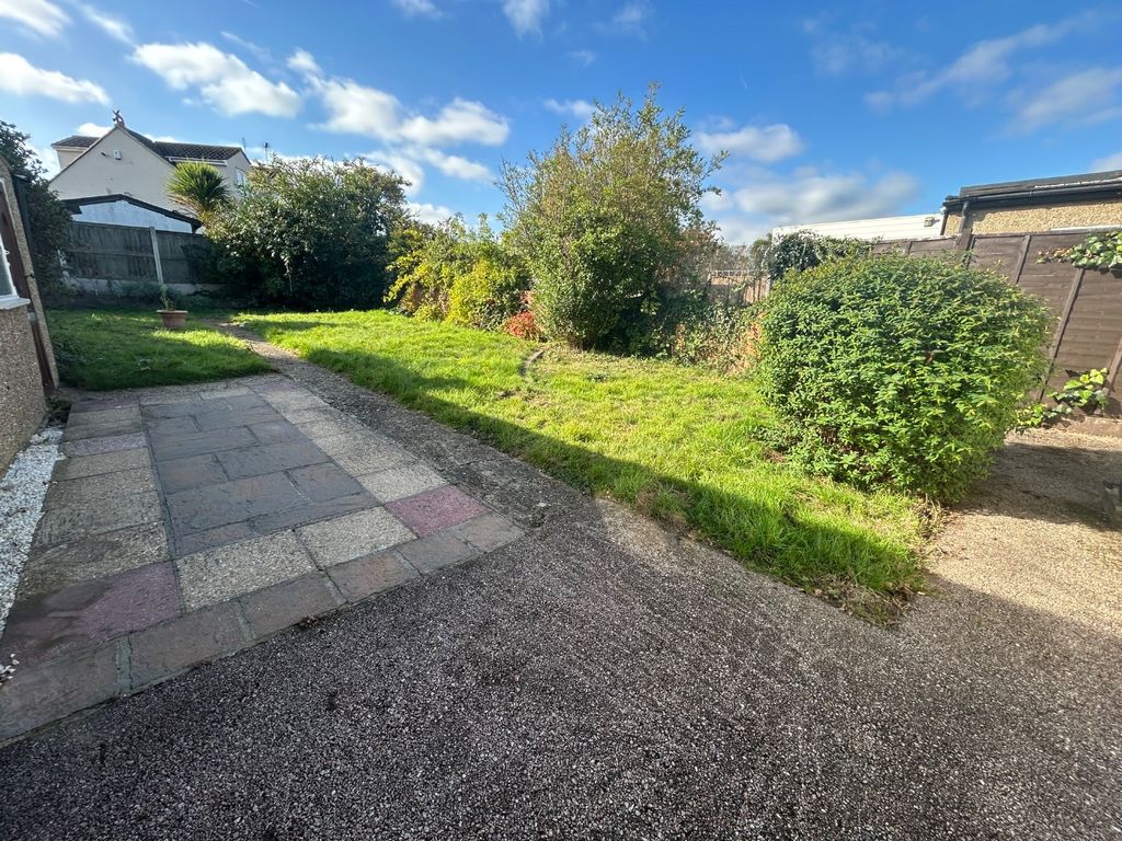 Property photo 3 of 16 4563195