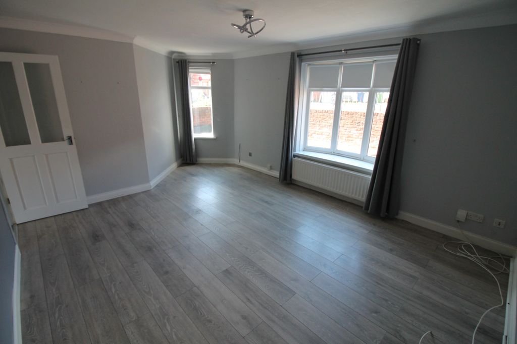 Property photo 2 of 12 Img_0927