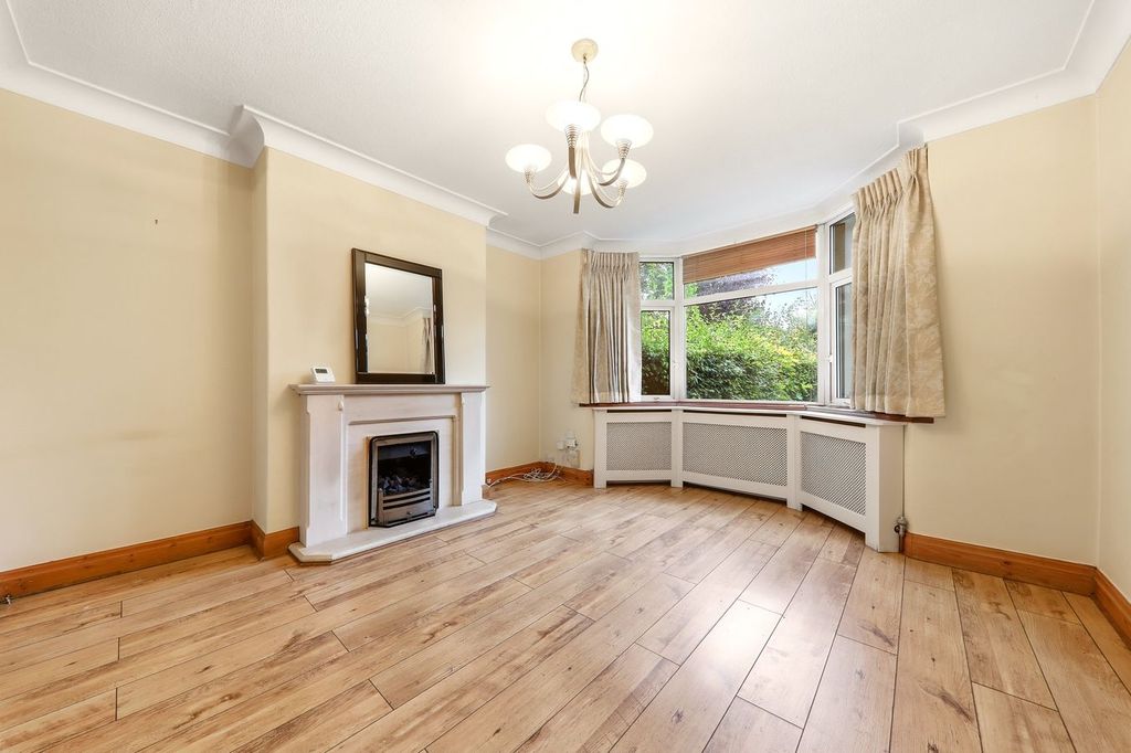 Property photo 3 of 18