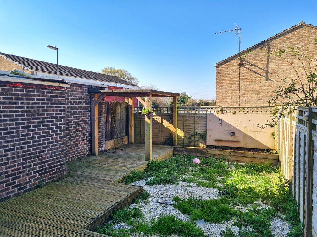 Property photo 2 of 23