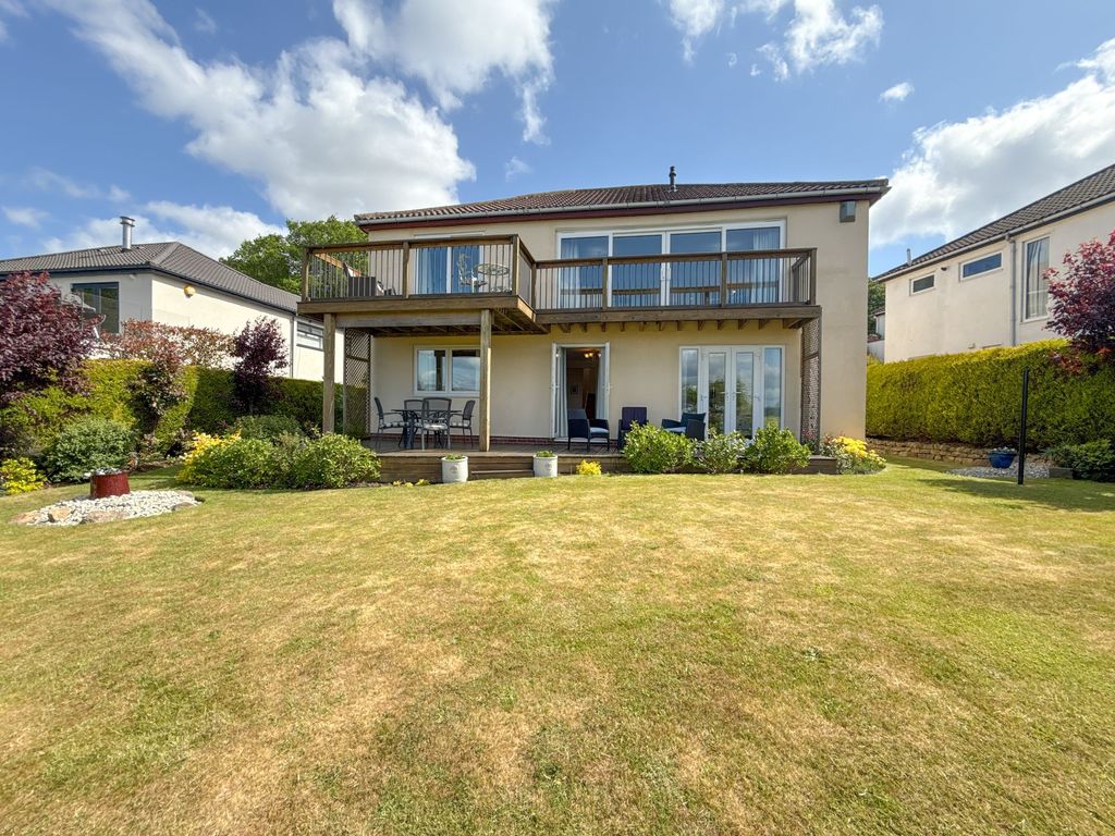 Property photo 1 of 18 External