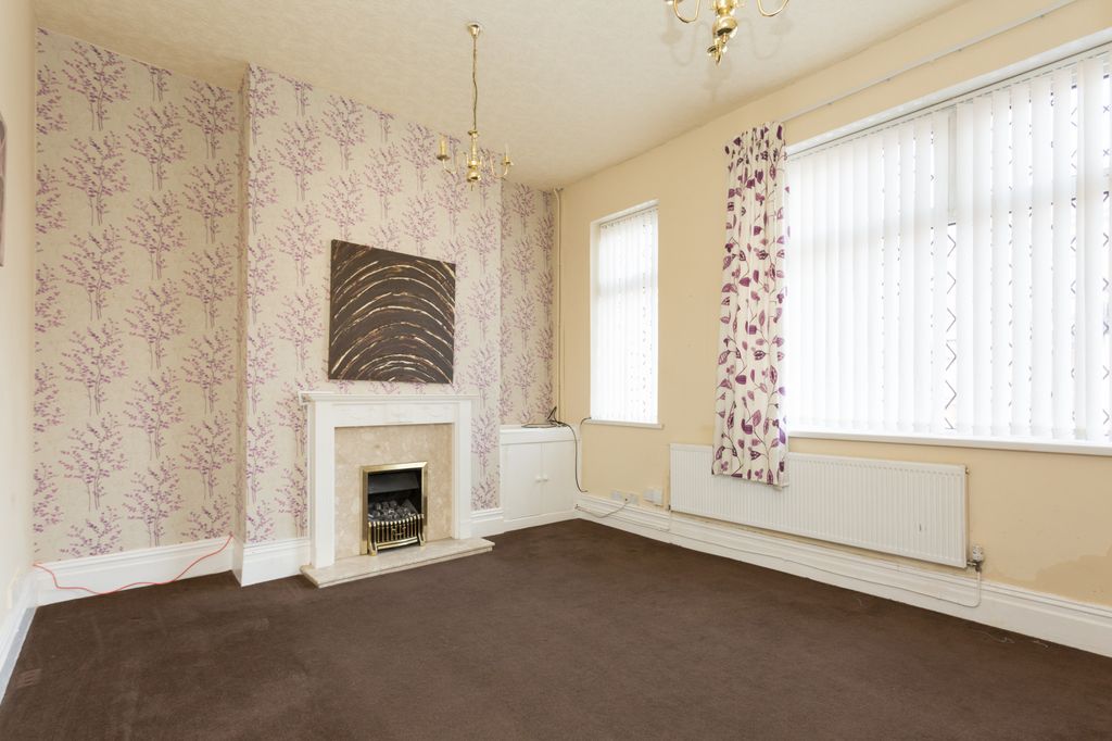 Property photo 3 of 8