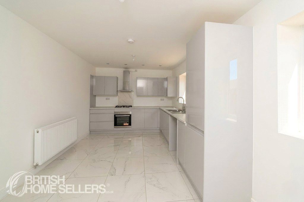 Property photo 2 of 12 Picture No. 29