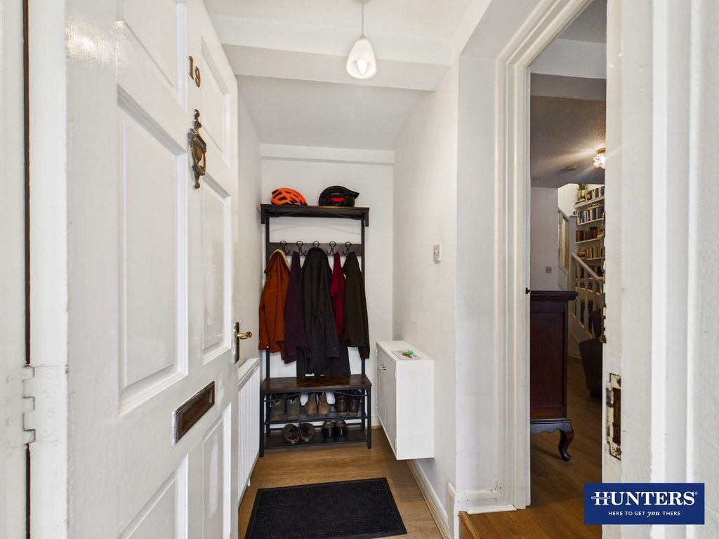Property photo 3 of 24 Entrance Hall