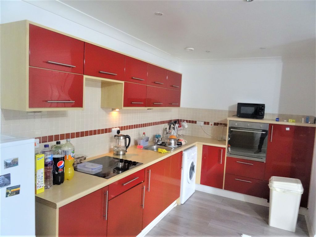 Property photo 3 of 6