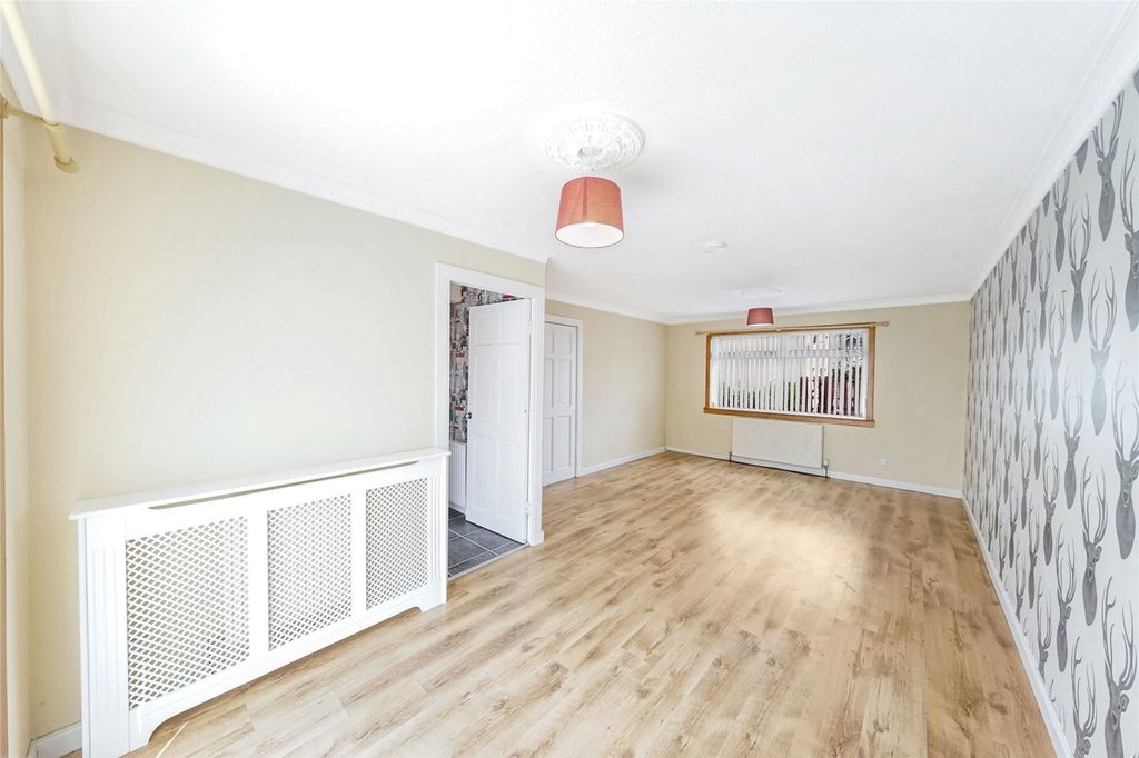 Property photo 3 of 21 Picture No. 27
