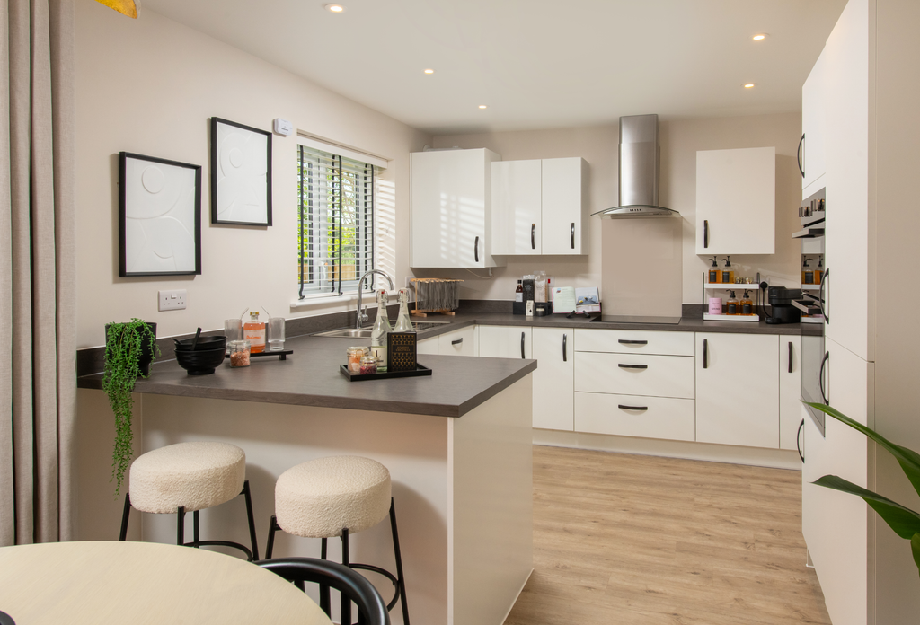 Property photo 3 of 8 Penford-Kitchen