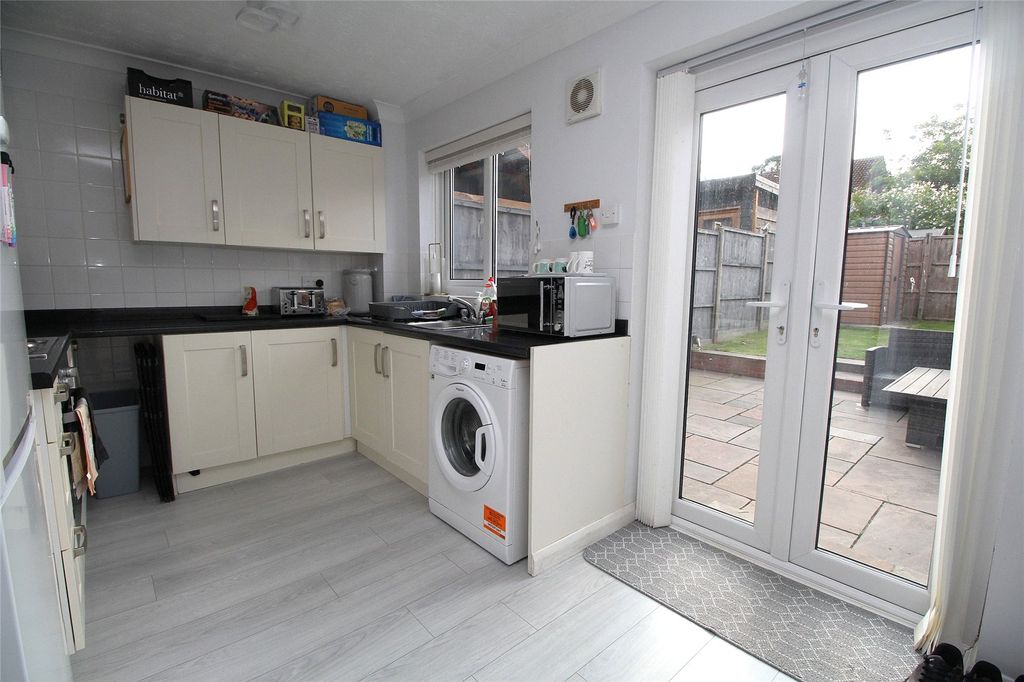Property photo 2 of 10 Picture No. 08