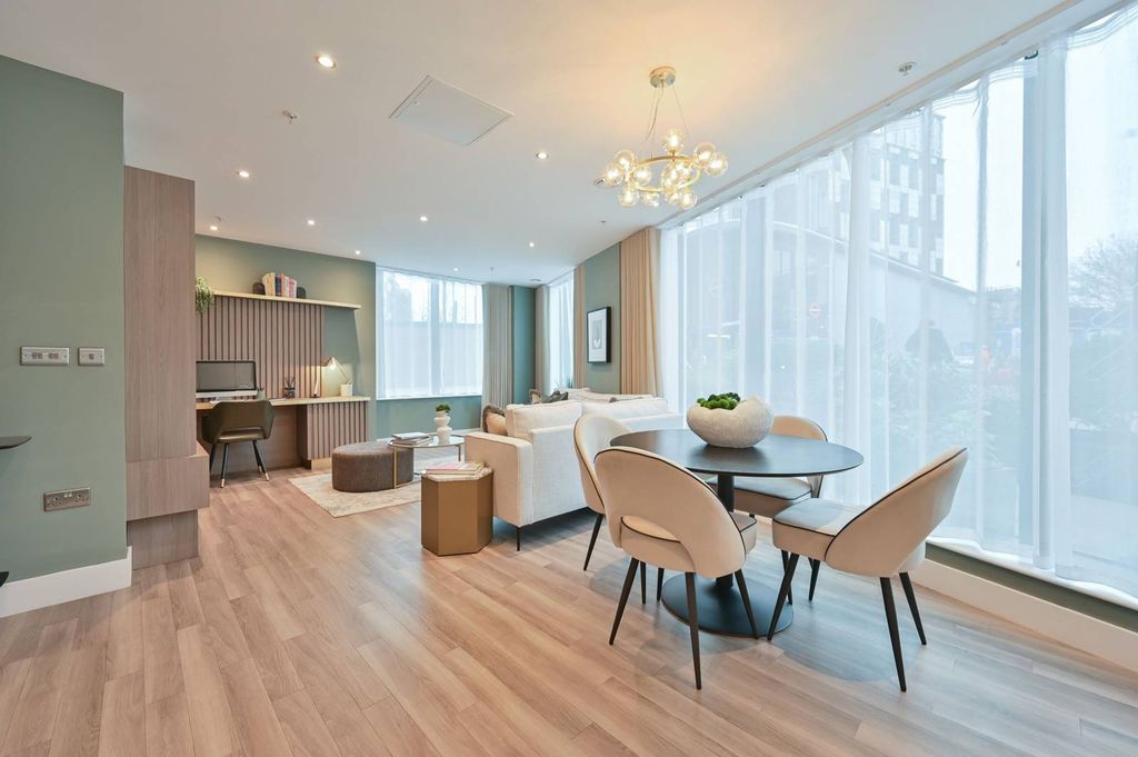 Property photo 2 of 29