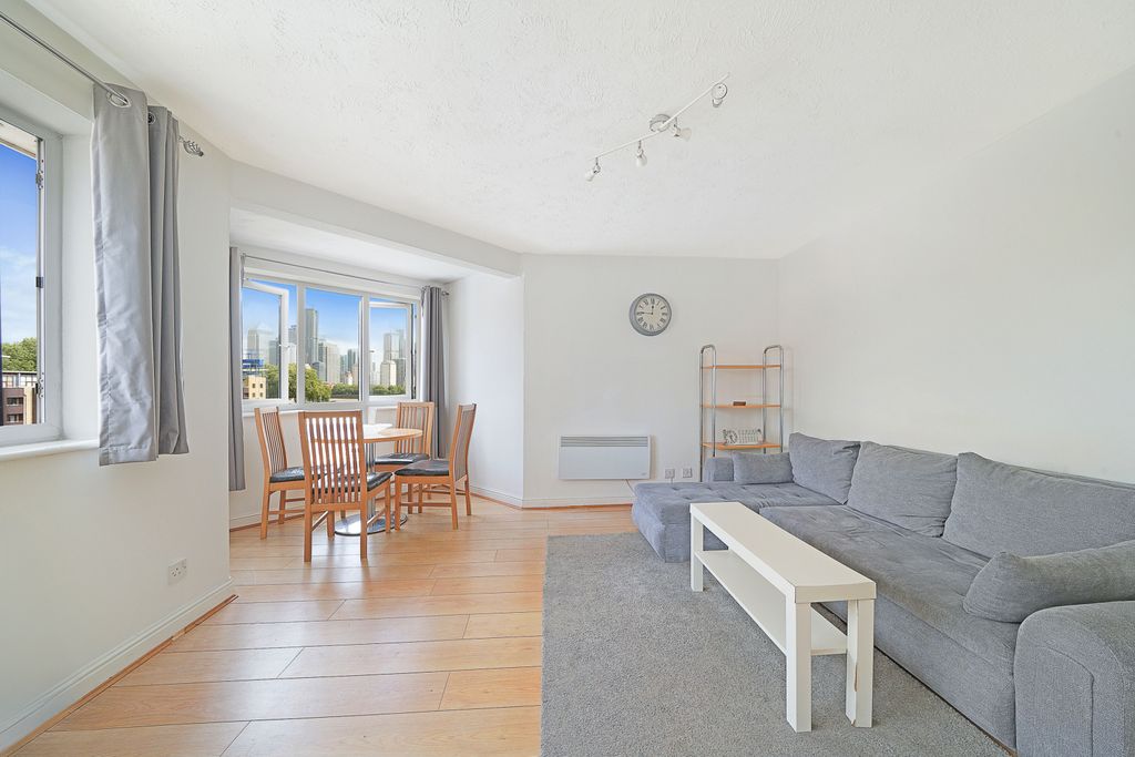Property photo 3 of 16