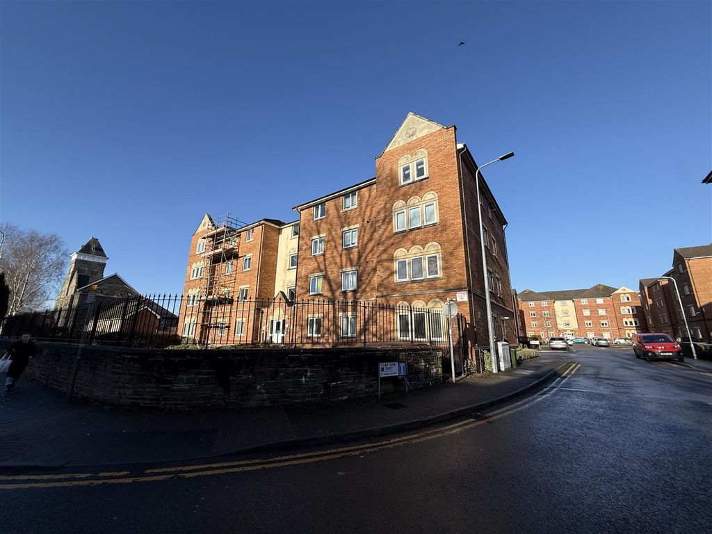 Additional image 4 of 2 bed flat for saleClos Dewi Sant, Canton, Cardiff CF11