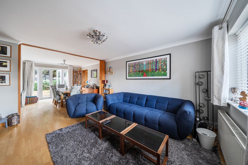 Property photo 3 of 13