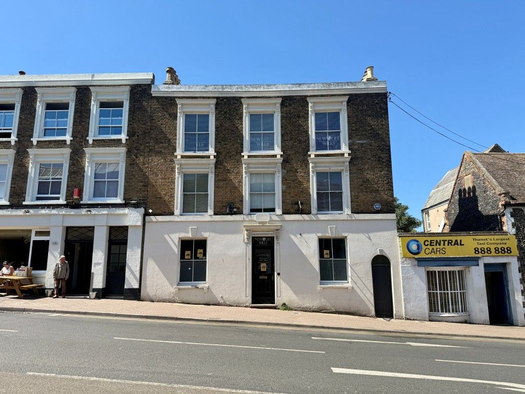 Property photo 1 of 14 Period Property