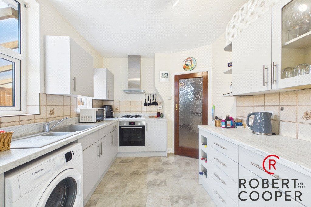 Property photo 3 of 11 Picture No. 13