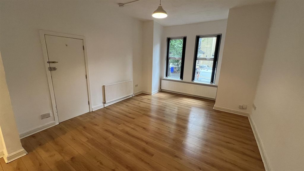 Property photo 1 of 8 20250804_100904687_Ios_Result.Jpg