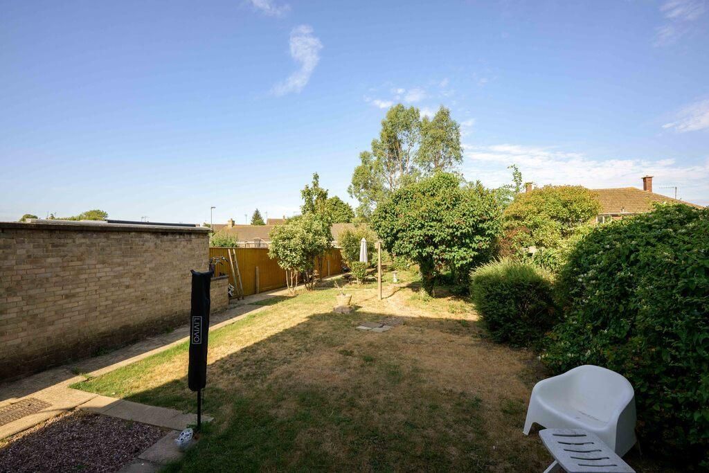 Property photo 2 of 21