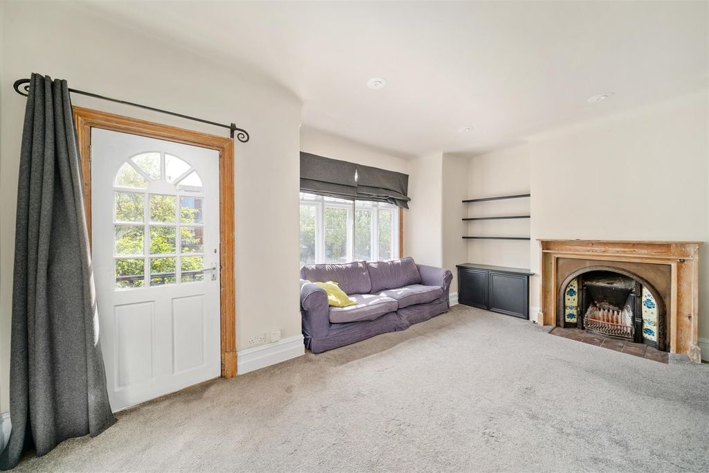 Property photo 3 of 19 Reception Room