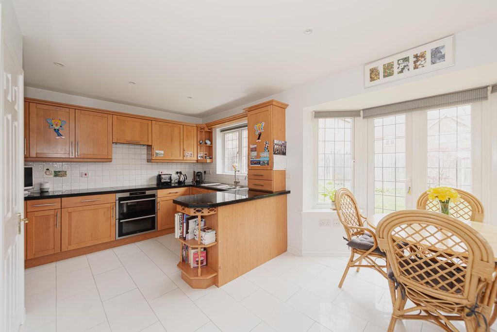 Property photo 2 of 29 Online 11.Jpg