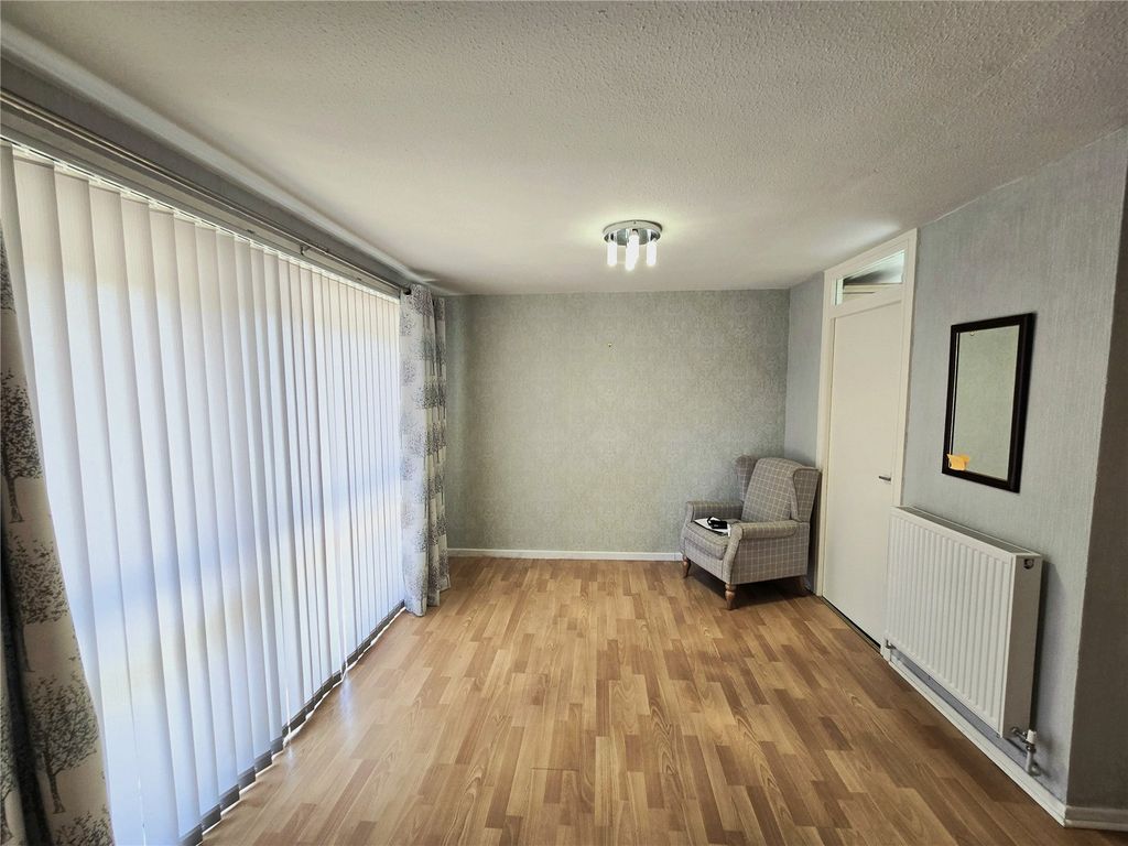 Property photo 2 of 5 Picture No. 04