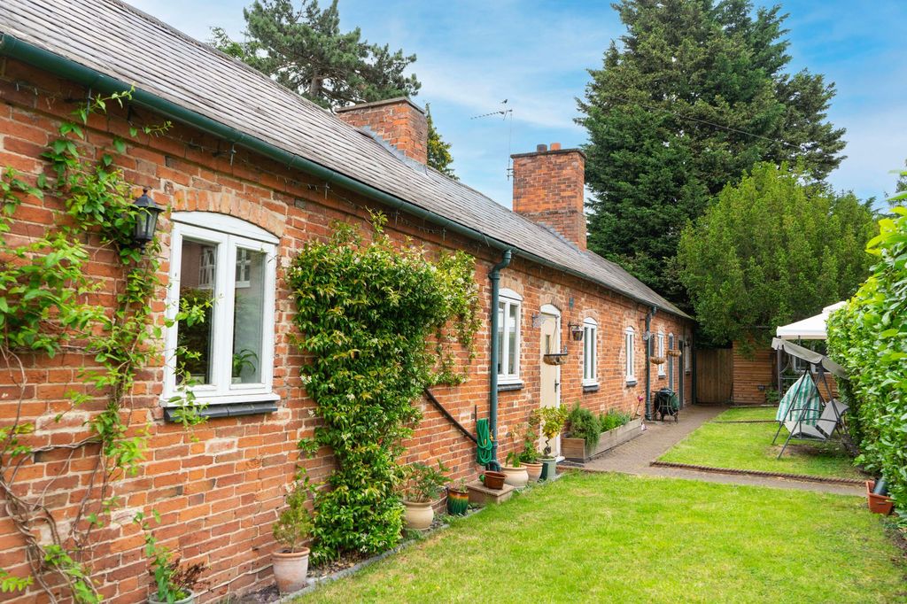 Property photo 1 of 43