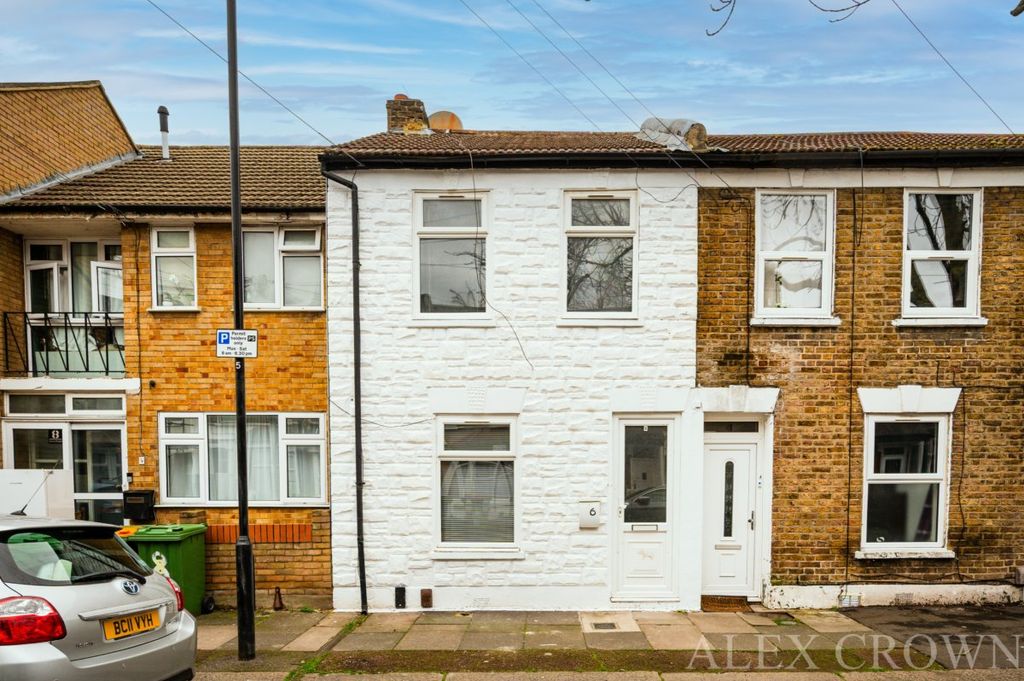 Property photo 1 of 14