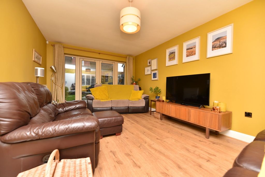 Property photo 3 of 29