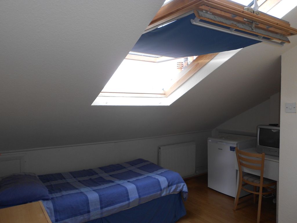 Property photo 3 of 4