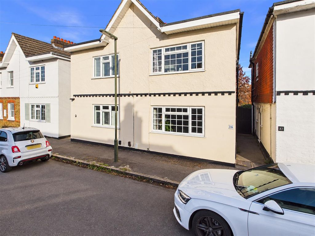 Property photo 1 of 13