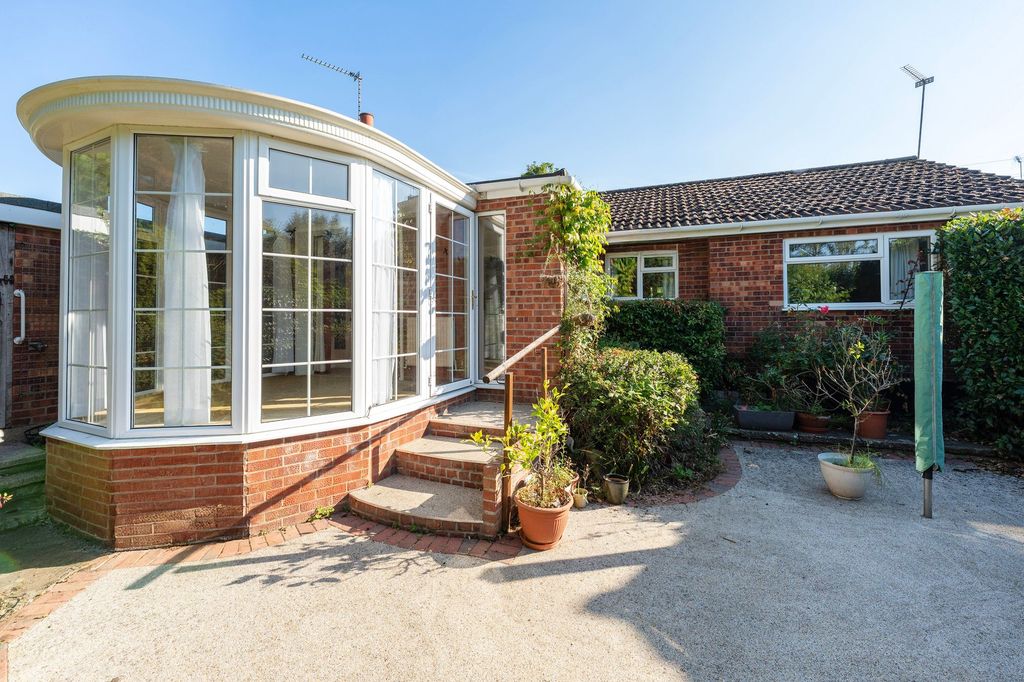 Property photo 2 of 14